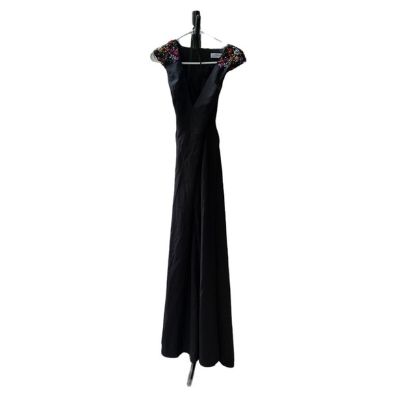 NWOT leena for Mac Duggal Plunge Neck Empire Waist Beaded Shoulder Gown - Picture 2 of 11